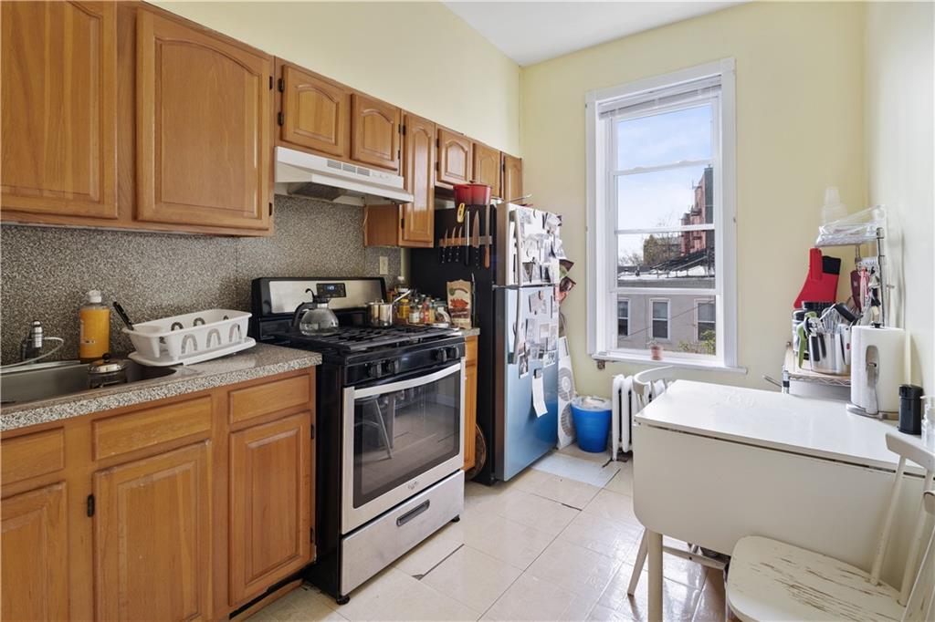 412 73rd Street Brooklyn, NY 11209 - Photo 14 of 38