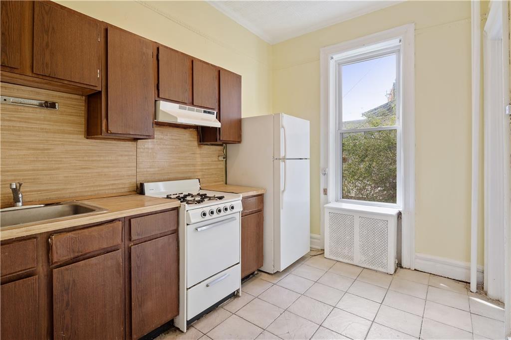 412 73rd Street Brooklyn, NY 11209 - Photo 26 of 38