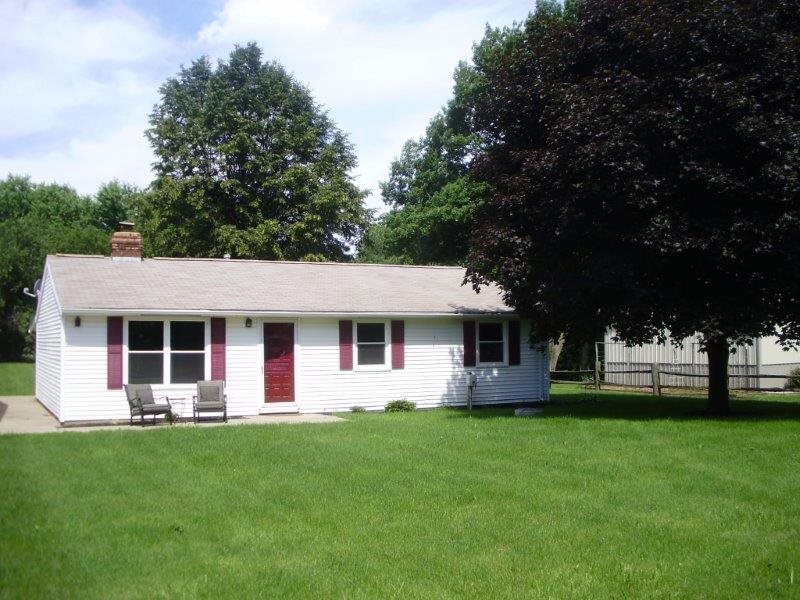 1862 North Stuart Road Monticello, IN 47960 - Photo 1 of 20 Gallery Image 1