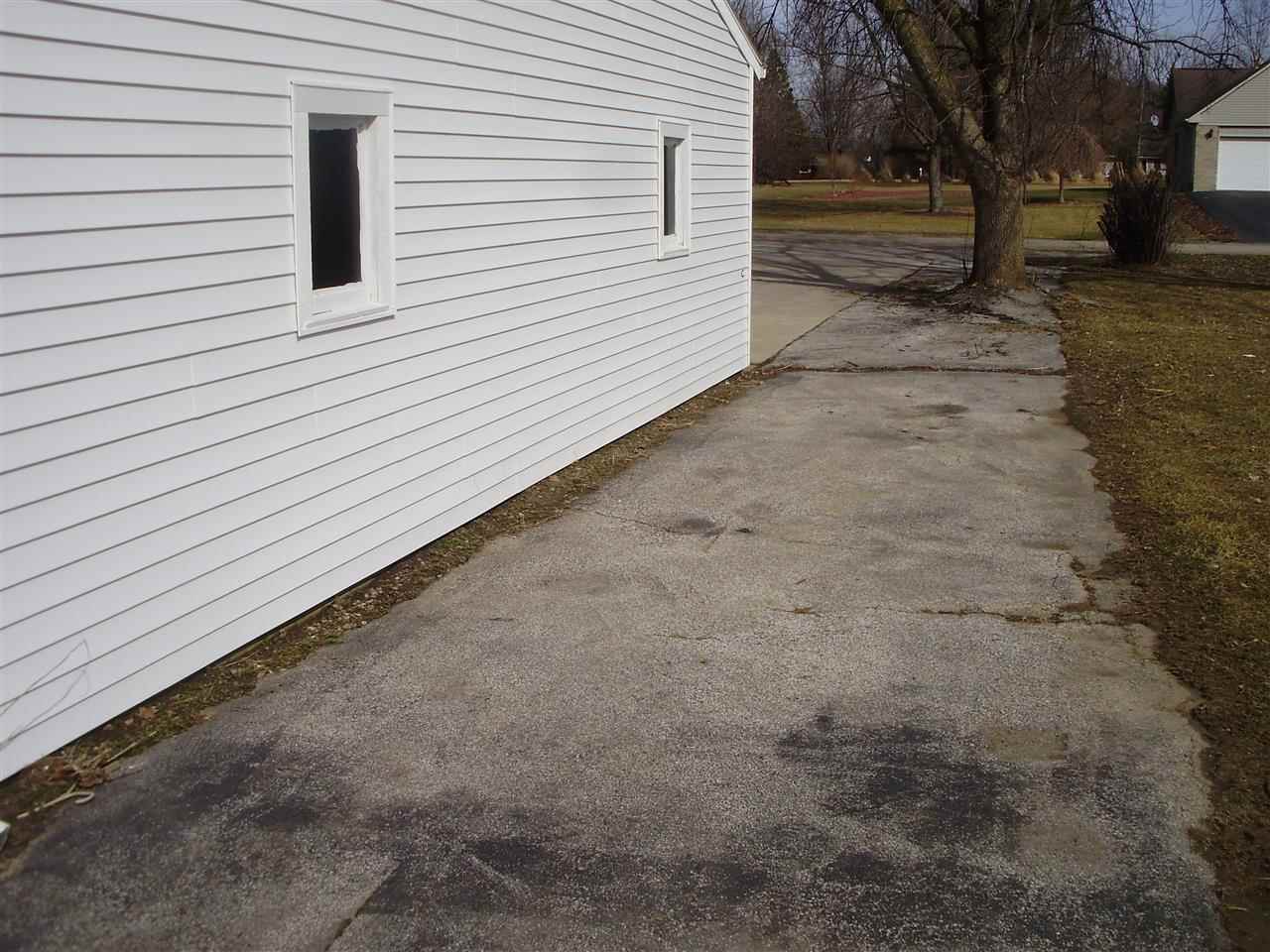 1862 North Stuart Road Monticello, IN 47960 - Photo 16 of 20 Gallery Image 16
