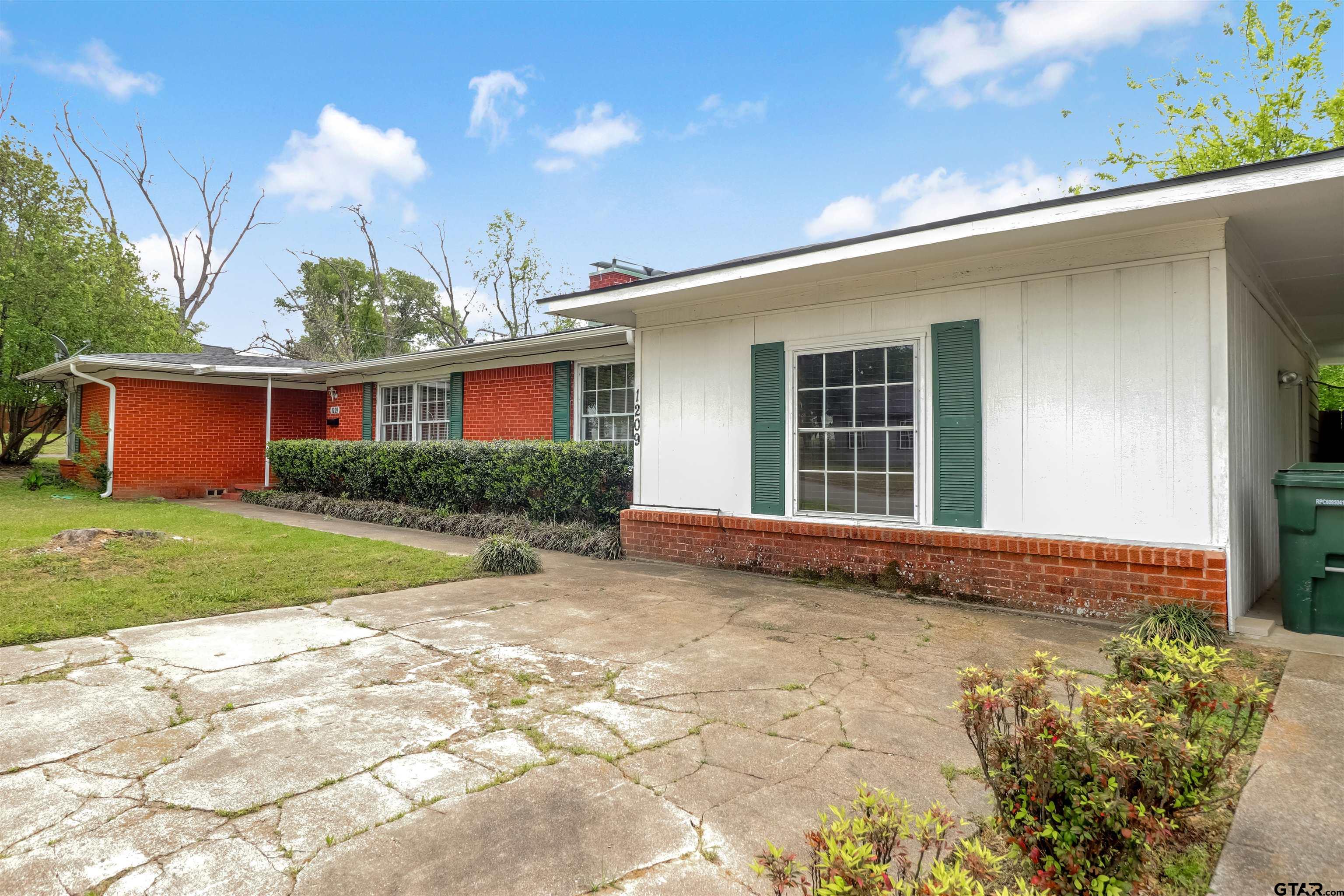 1209 East 8th Street Tyler, TX 75701 - Photo 2 of 24