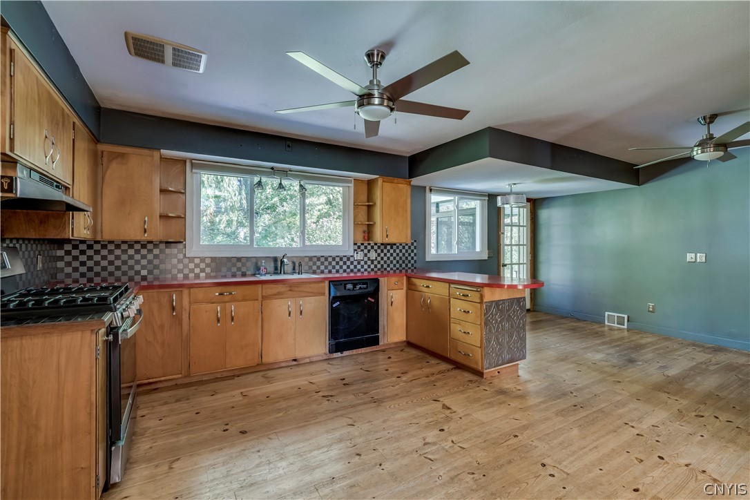 301 Brookford Road Syracuse, NY 13224 - Photo 19 of 49 Gallery Image 19