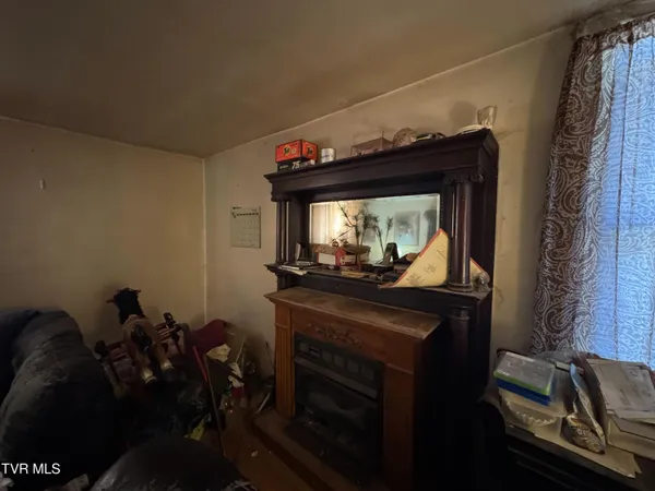 $349,999 | 25163 Rich Valley Road, Abingdon, VA 24210