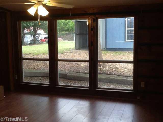 5246 Rosedale Street Trinity, NC 27370 - Photo 6 of 11 Sunroom.