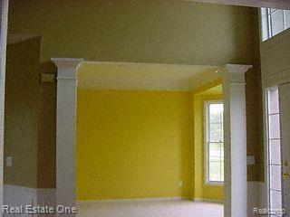 853 Enchantment Drive Rochester, MI 48307 - Photo 8 of 22 Living Room