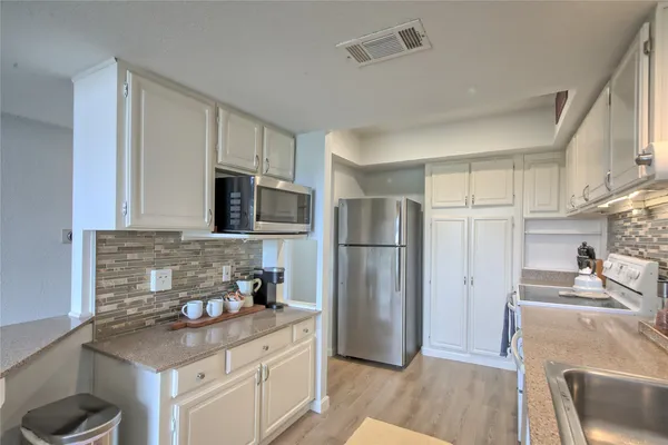 $295,000 | 549 Demarett Drive, Point Venture, TX 78645