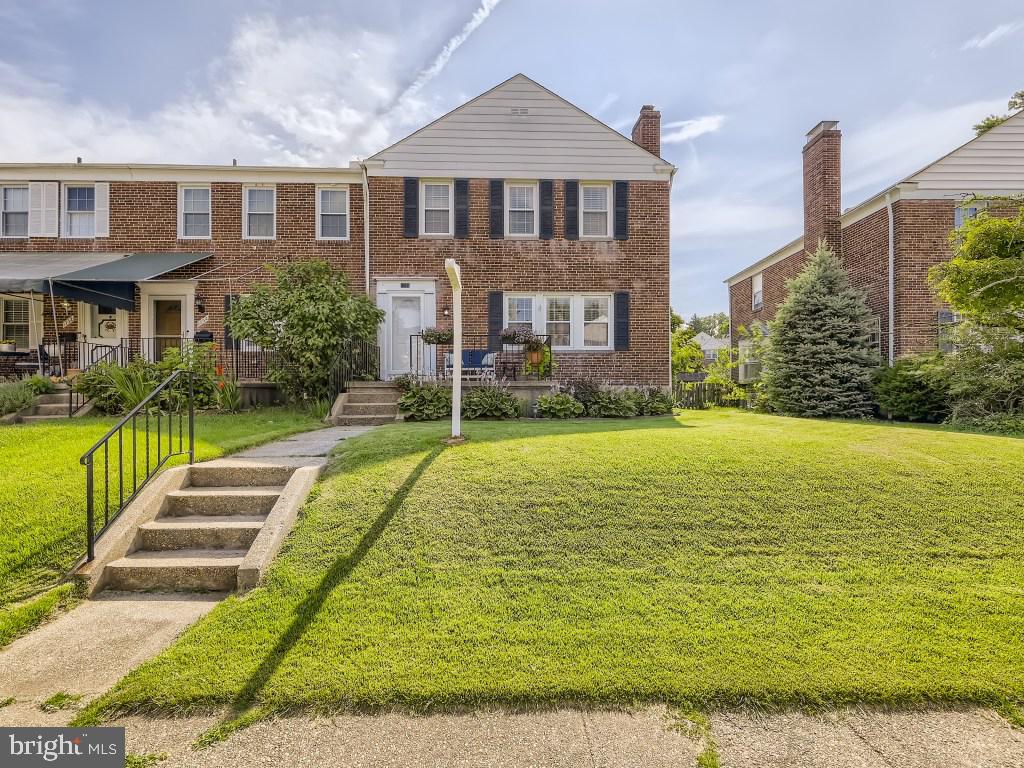 1736 Glen Ridge Road Towson, MD 21286 - Photo 3 of 38