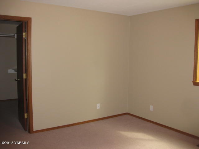 9530 Mieras Road Yakima, WA 98901 - Photo 22 of 55 Teen Suite