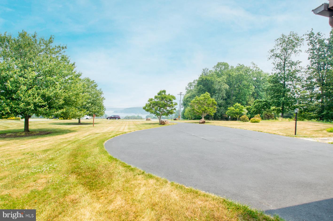 801 North Reeds Road Downingtown, PA 19335 - Photo 11 of 40 Plenty of parking with million dollar view