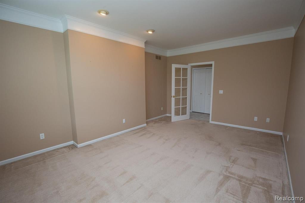 4040 Holly Lane Rochester, MI 48306 - Photo 25 of 63