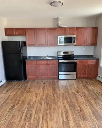 $1,500 | 108 North Street, Unit 303, Middletown, NY 10940