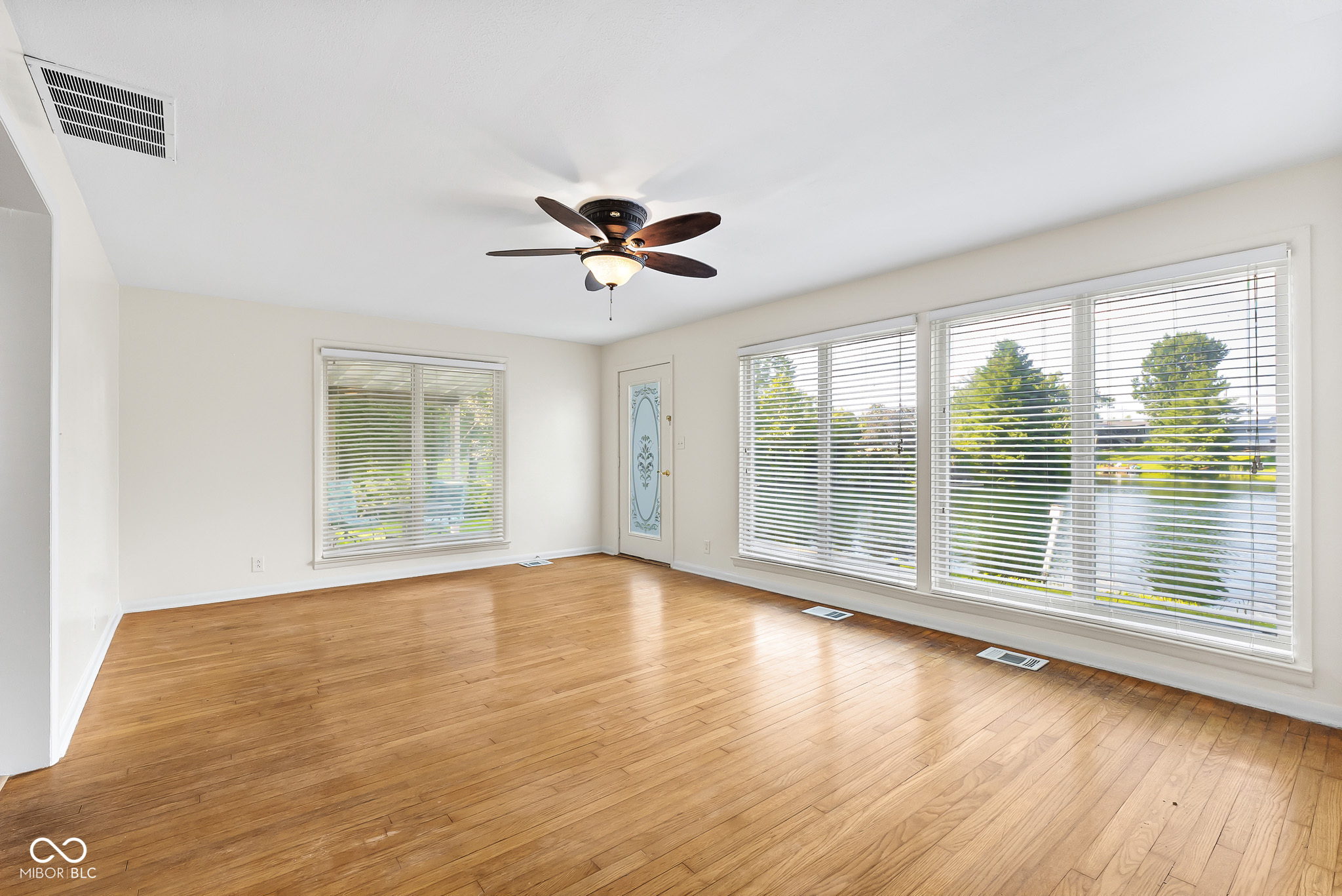 8614 West Dam Road Columbus, IN 47201 - Photo 12 of 49