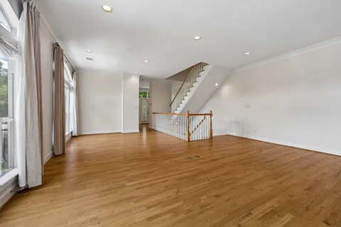 $750,000 | 1119 Banks Street, Houston, TX 77006