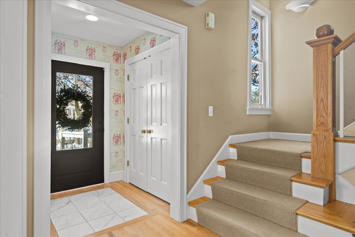 177 Washington Road Lake Forest, IL 60045 - Photo 2 of 35