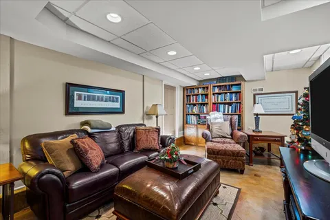 $1,295,000 | 177 Washington Road, Lake Forest, IL 60045