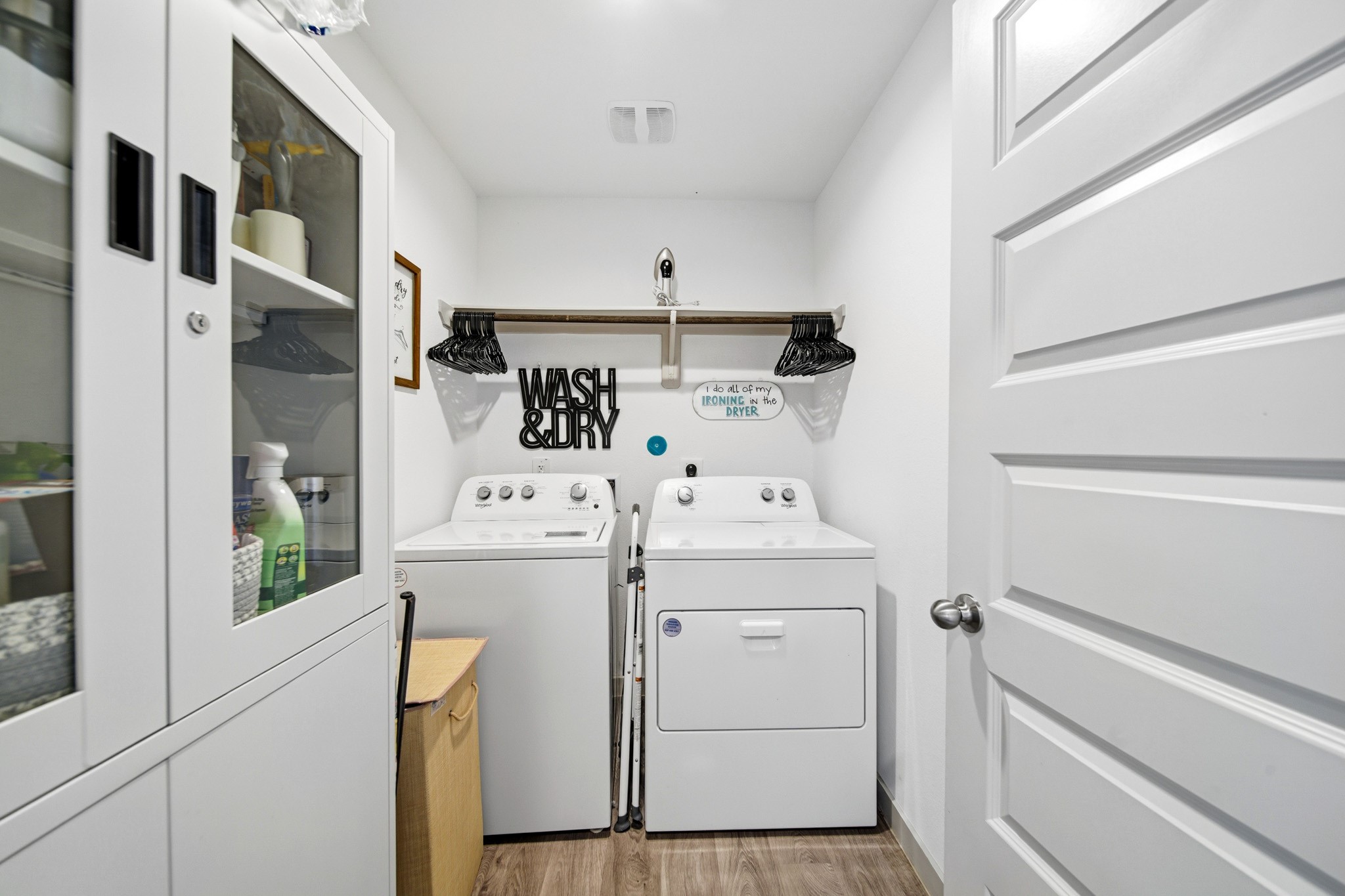 10207 Alpine Lake Lane Rosharon, TX 77583 - Photo 24 of 30 a utility room with dryer and washer