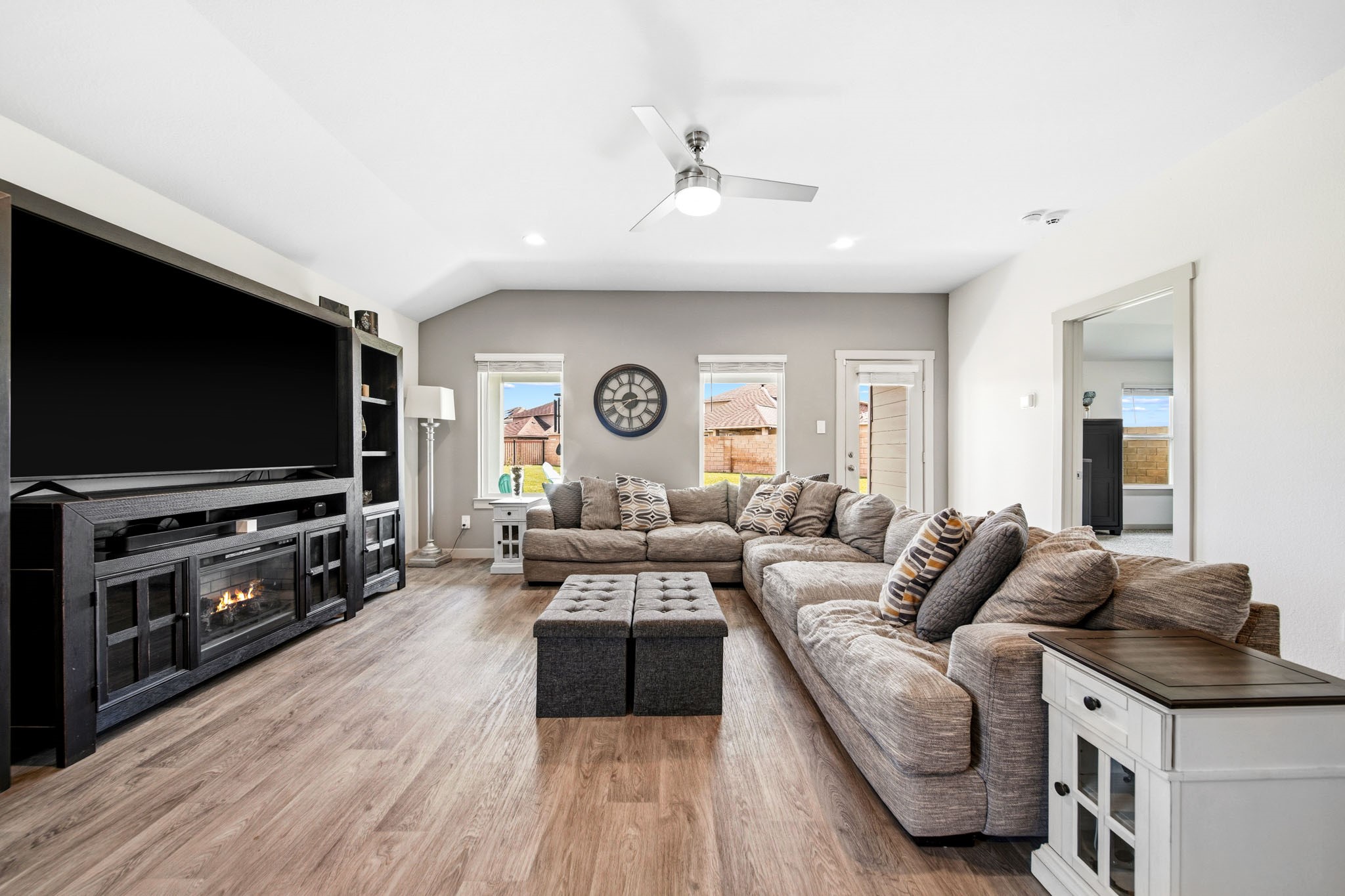 10207 Alpine Lake Lane Rosharon, TX 77583 - Photo 5 of 30 a living room with furniture and a flat screen tv