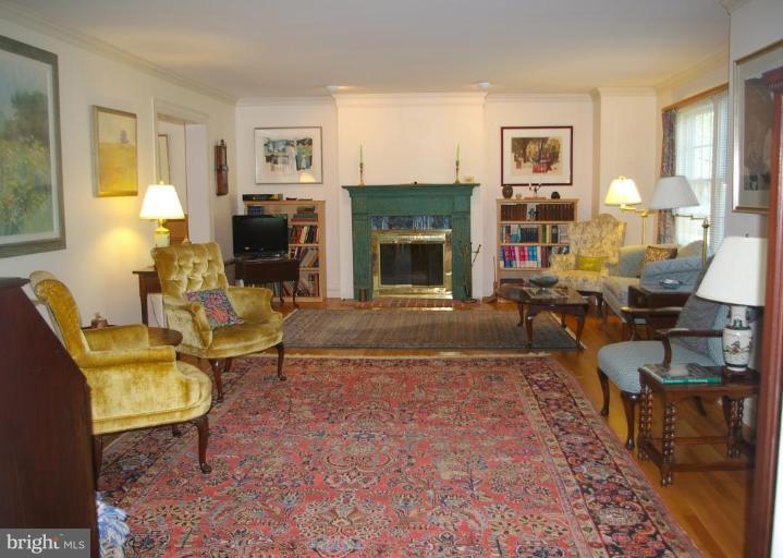 2 Reed Court Chestertown, MD 21620 - Photo 2 of 13 Spacious Welcoming Living Room.