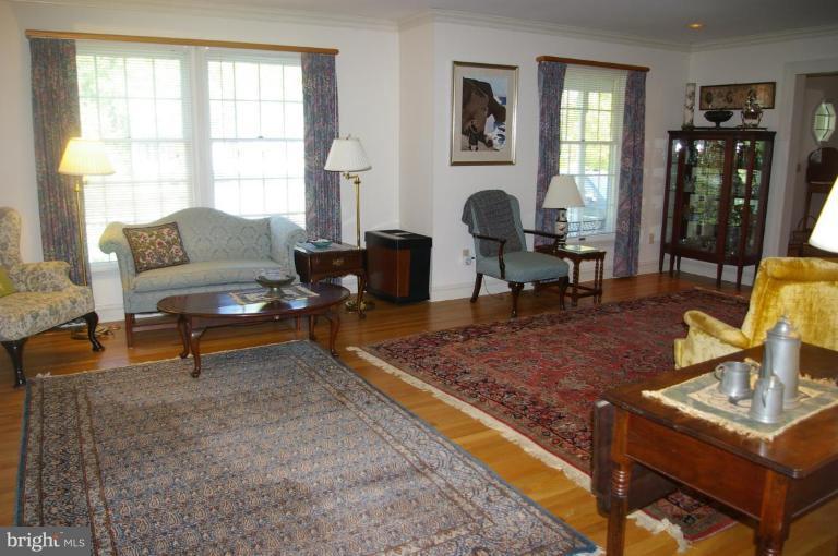 2 Reed Court Chestertown, MD 21620 - Photo 6 of 13 View from Dining Room into Living Room
