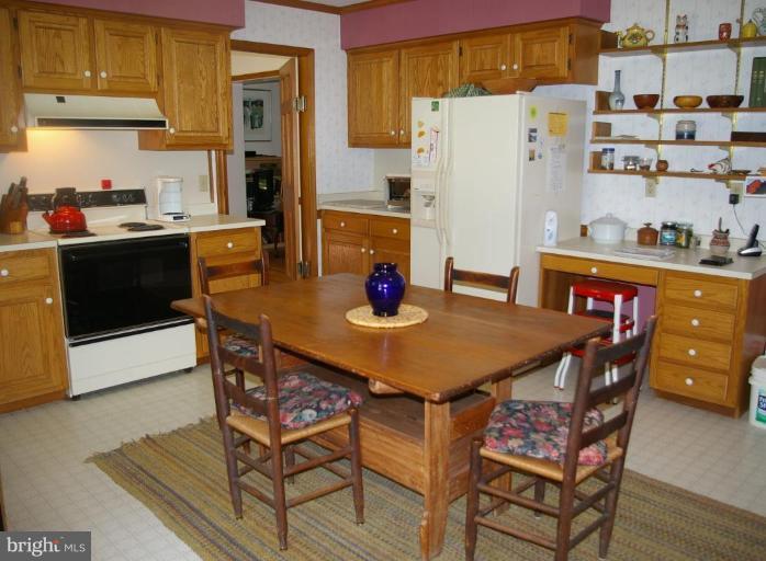 2 Reed Court Chestertown, MD 21620 - Photo 10 of 13 View of kitchen from screen porch