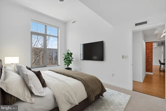 $965,000 | 1413 P Street Northwest, Unit 306, Washington, DC 20005