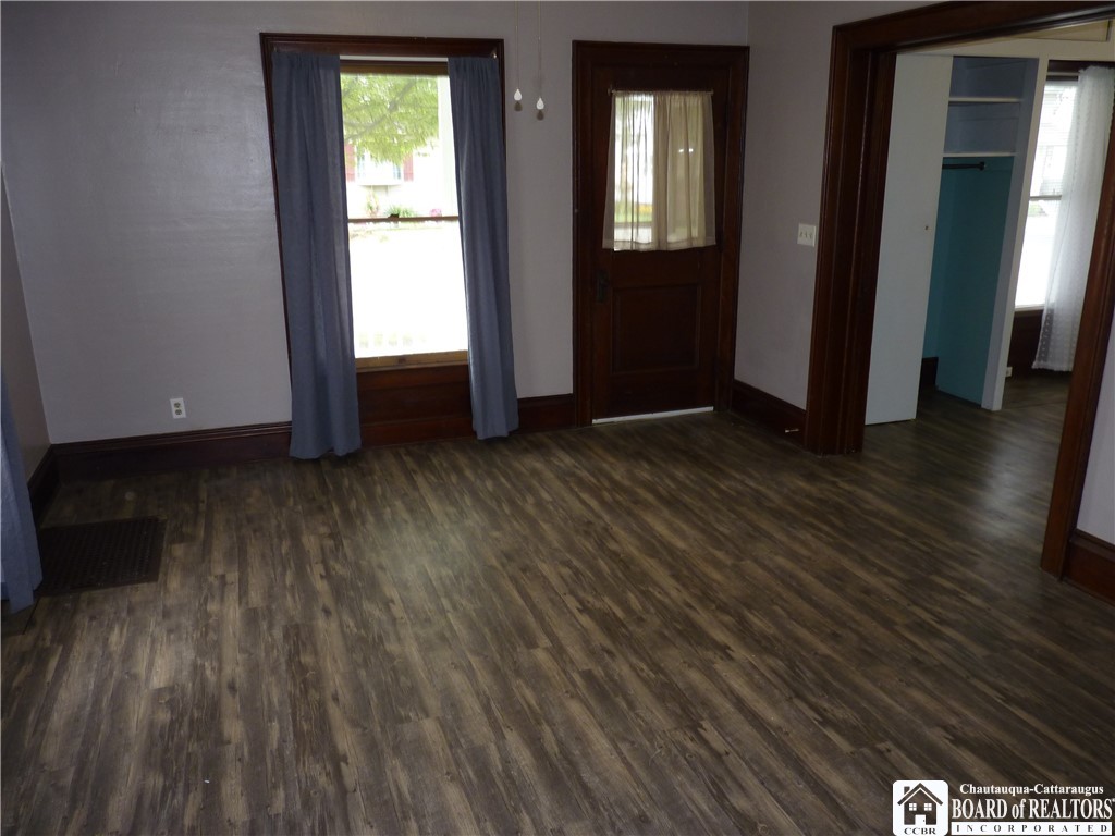 70 Pershing Avenue Jamestown, NY 14701 - Photo 10 of 34 Living room in lower apartment