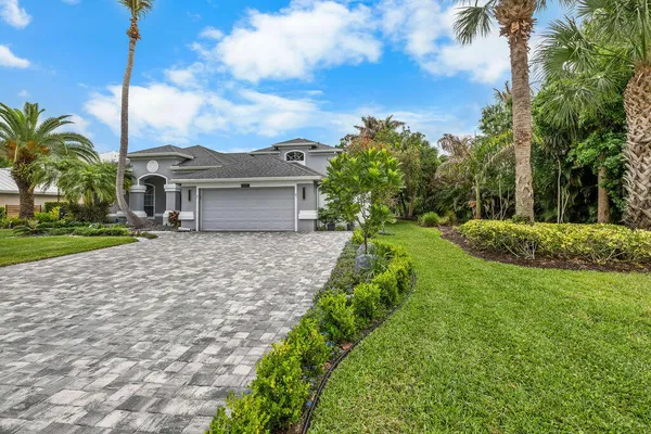 $939,000 | 2981 Northwest Windemere Drive, Jensen Beach, FL 34957