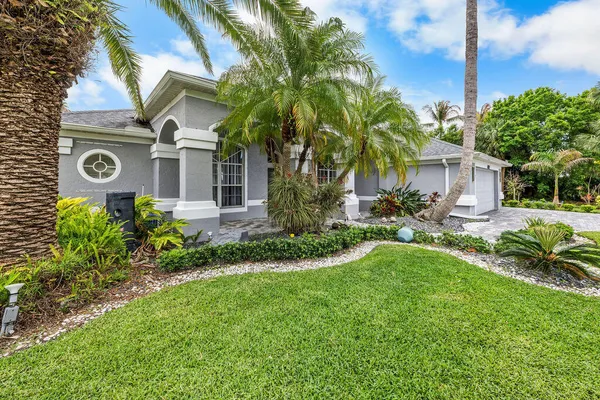 $939,000 | 2981 Northwest Windemere Drive, Jensen Beach, FL 34957