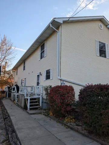 $189,000 | 142 East Lincoln Highway, Unit C, Waterman, IL 60556