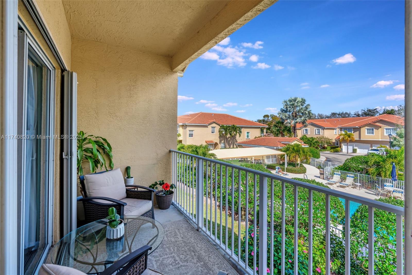 112 Lighthouse Circle, Unit H Tequesta, FL 33469 - Photo 23 of 39 a view of balcony with furniture