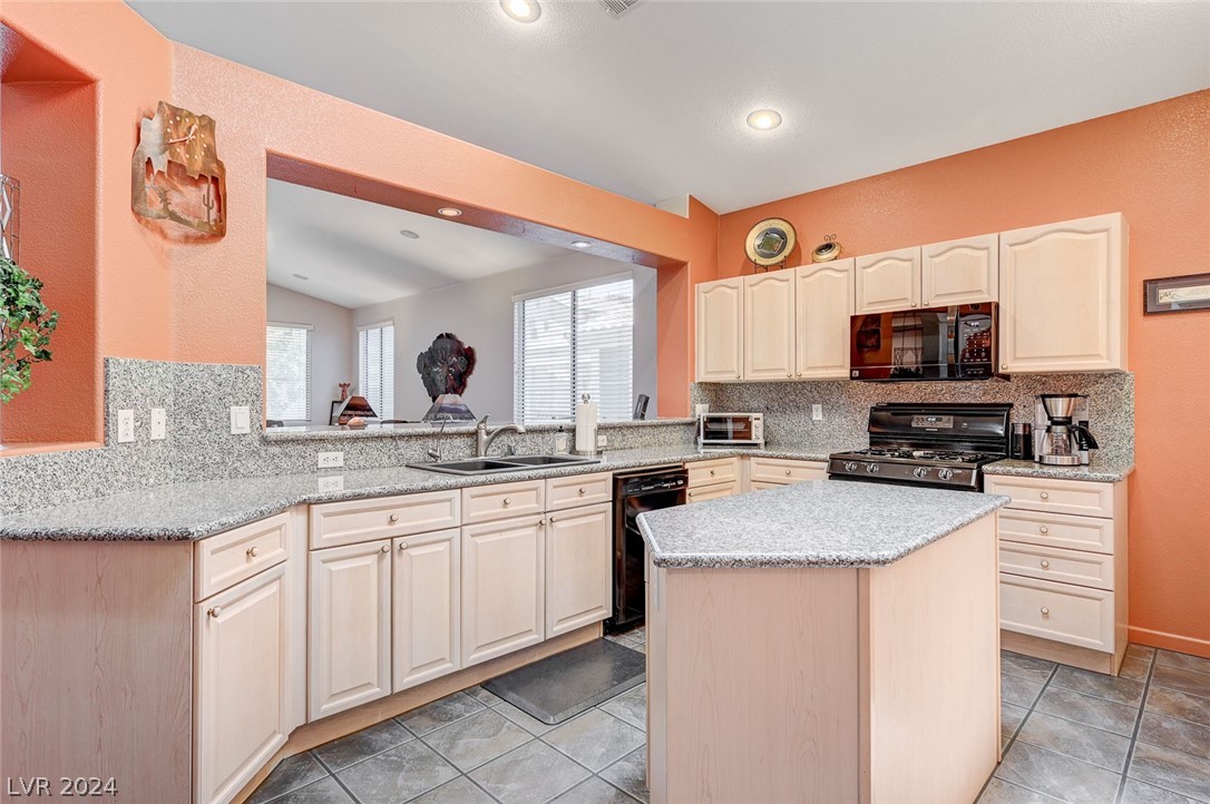 45 Blaven Drive Henderson, NV 89002 - Photo 16 of 40