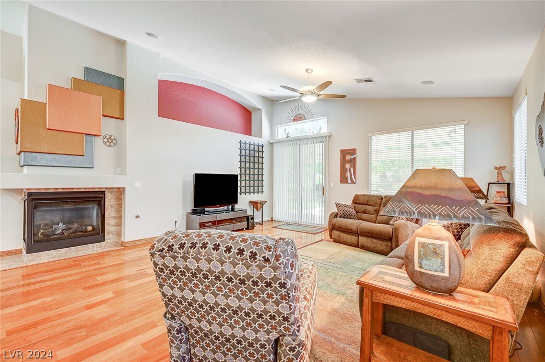 45 Blaven Drive Henderson, NV 89002 - Photo 7 of 40