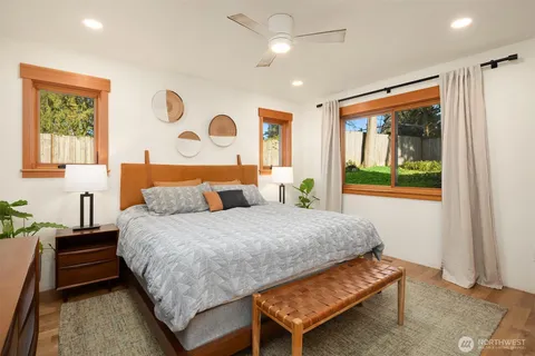 $1,500,800 | 14625 Southeast 14th Street, Bellevue, WA 98007