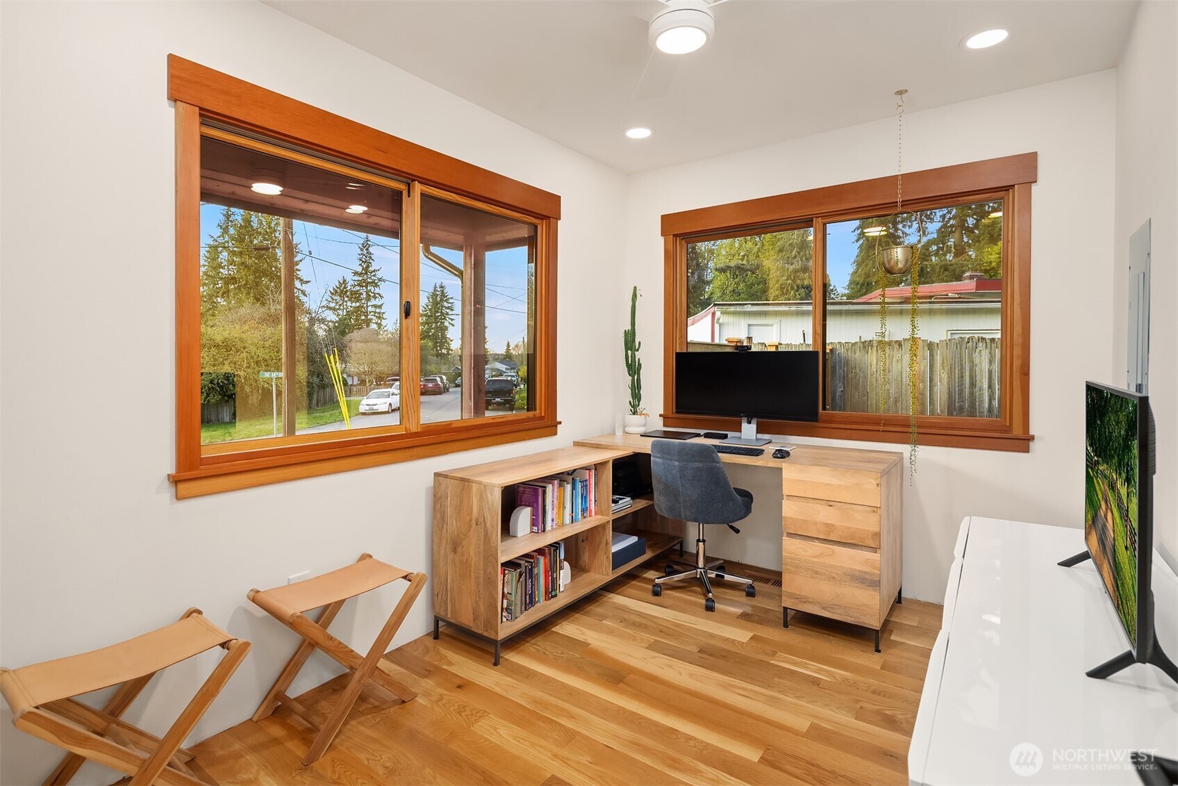 14625 Southeast 14th Street Bellevue, WA 98007 - Photo 27 of 33