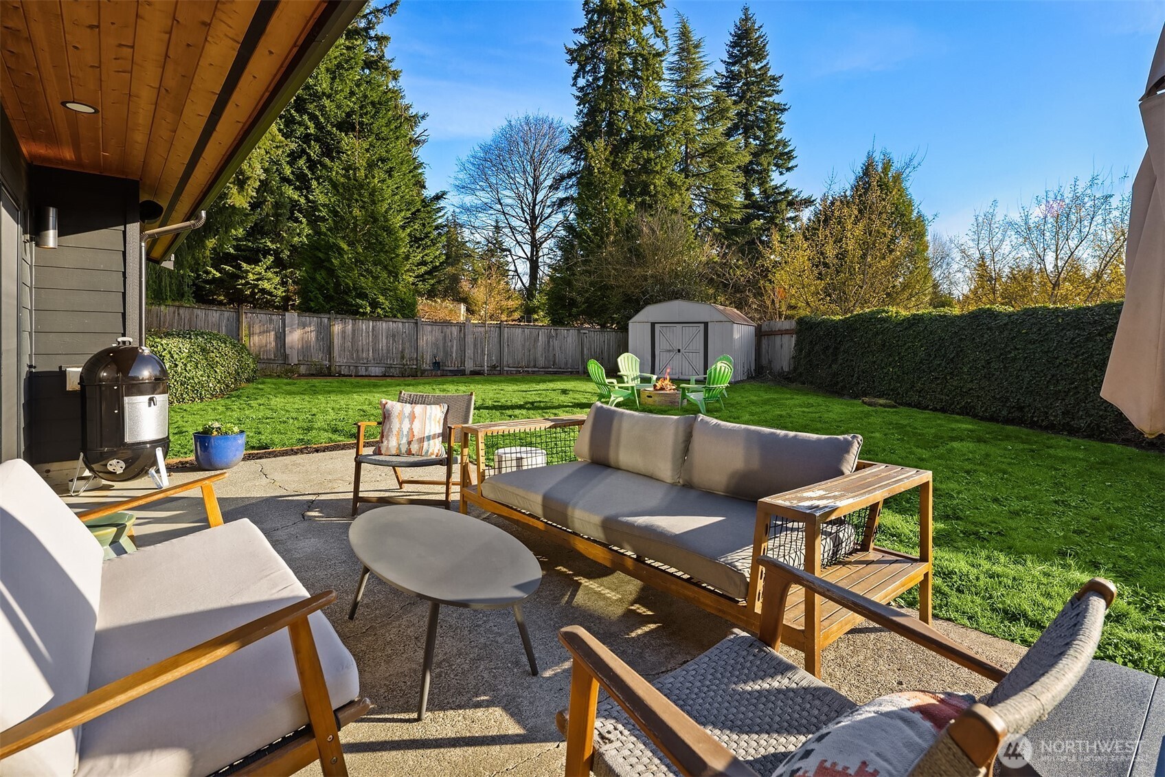14625 Southeast 14th Street Bellevue, WA 98007 - Photo 4 of 33
