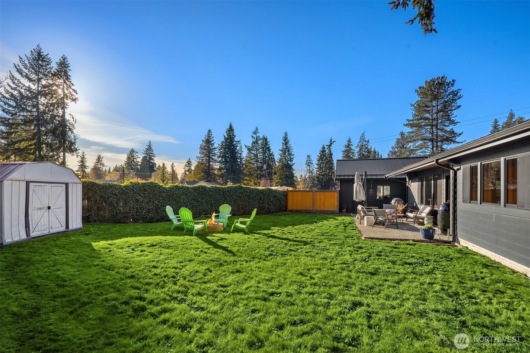 14625 Southeast 14th Street Bellevue, WA 98007 - Photo 6 of 33