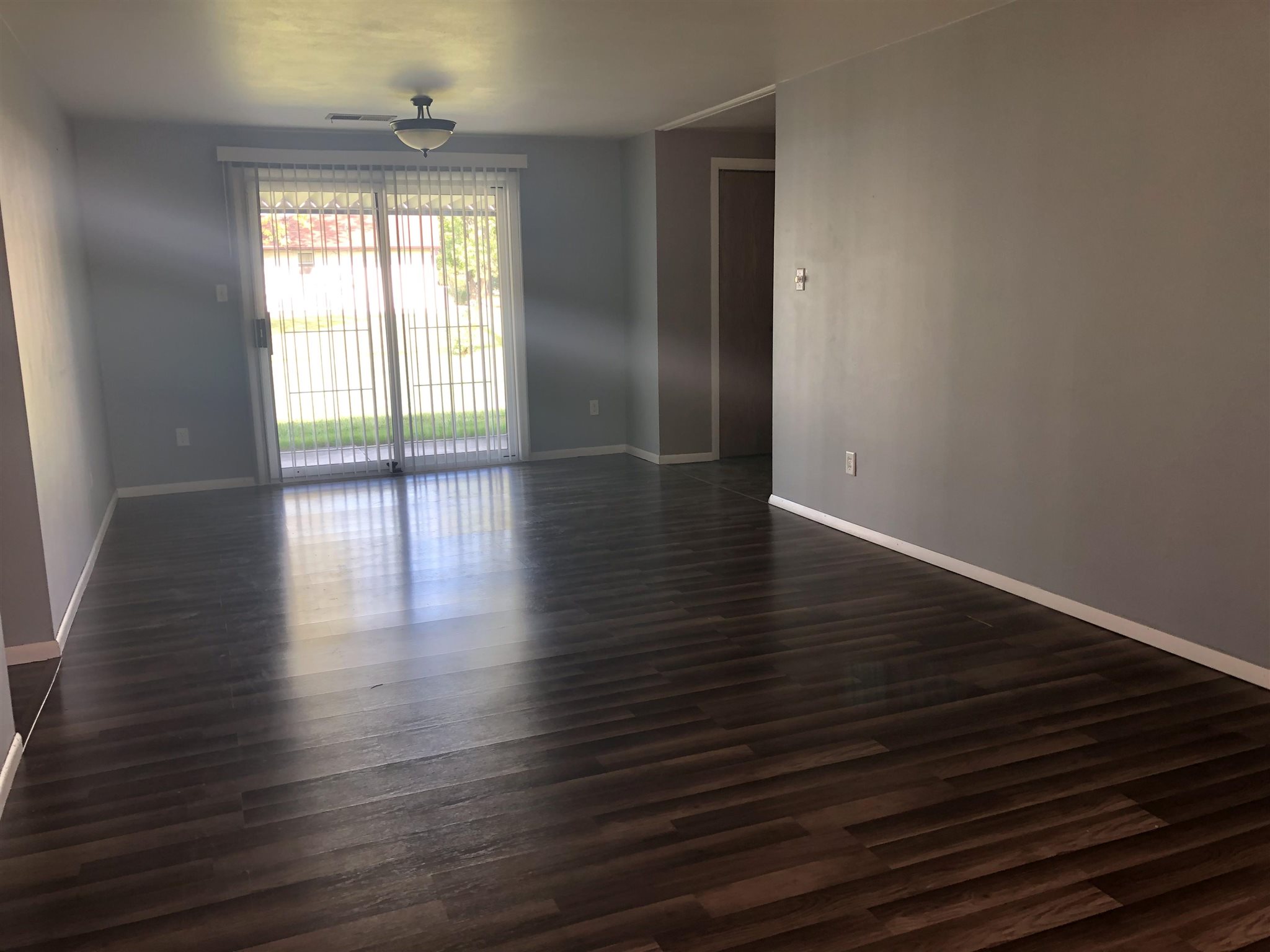 3409 Collegiate Court Fort Wayne, IN 46805 - Photo 3 of 11