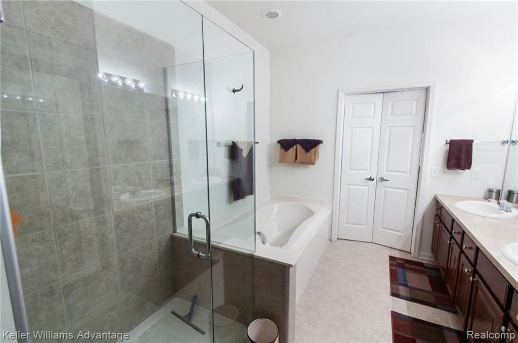 49788 Potomac Road Canton, MI 48188 - Photo 18 of 36