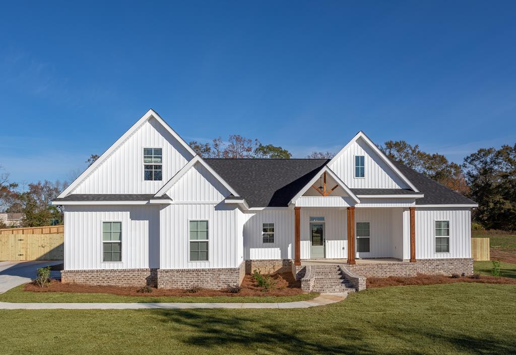 1230 West Saunders Road Dothan, AL 36301 - Photo 1 of 1 Main View