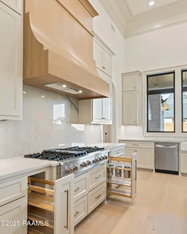 $949,000 | 103 Sabal Leaf Lane, Youngsville, LA 70592