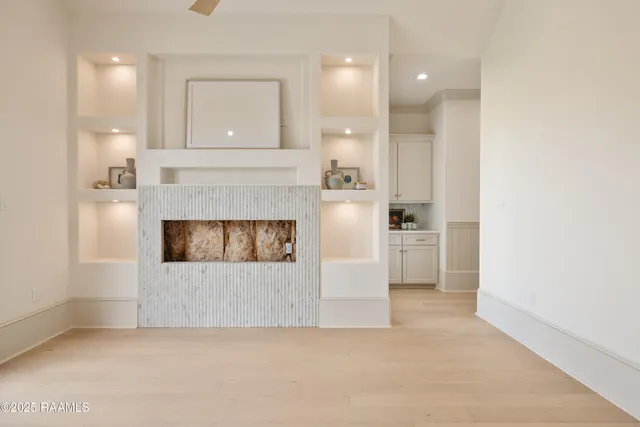 $949,000 | 103 Sabal Leaf Lane, Youngsville, LA 70592