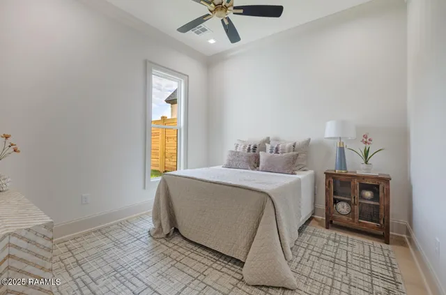 $949,000 | 103 Sabal Leaf Lane, Youngsville, LA 70592