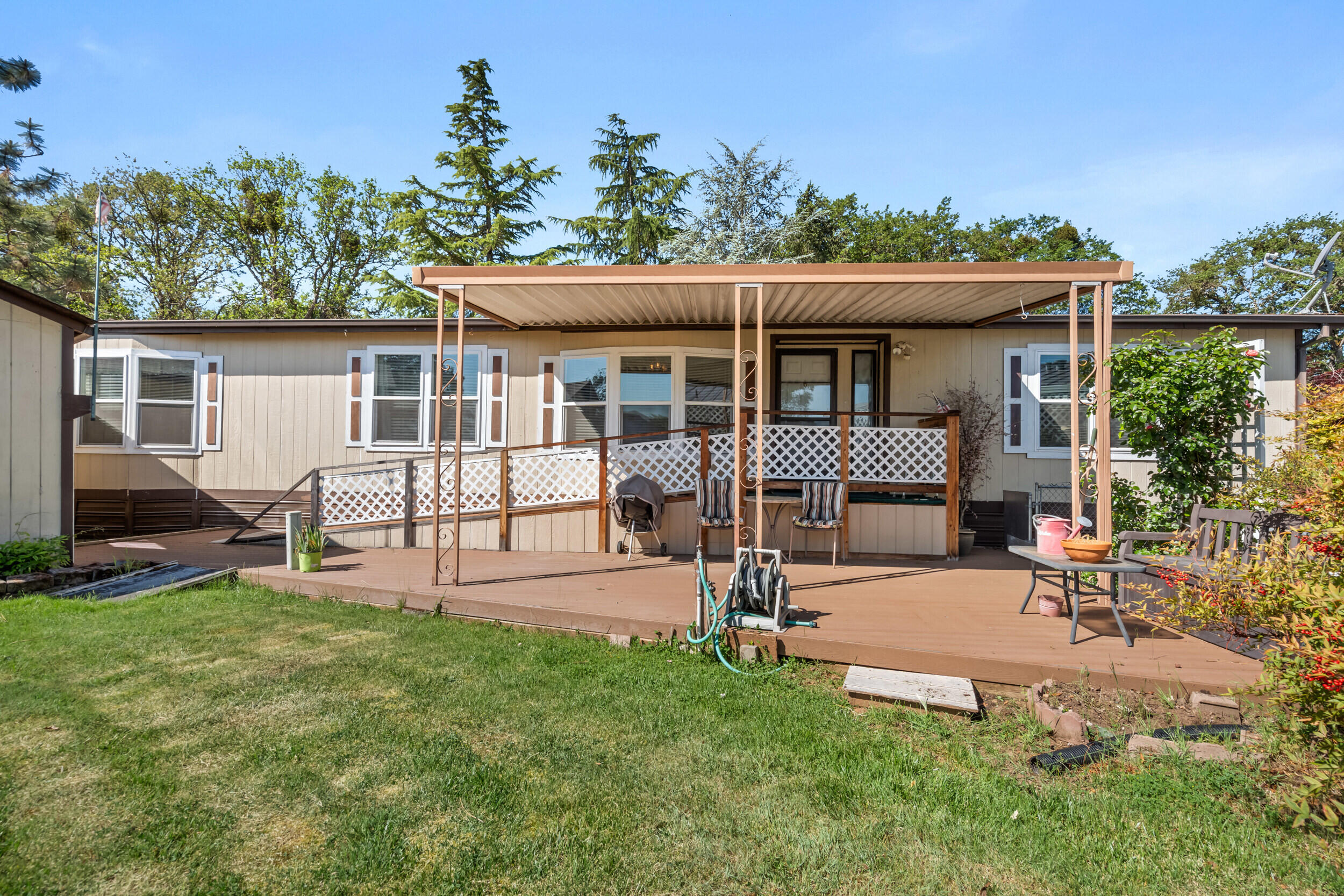 6850 Downing Road, Unit SPC 24 Central Point, OR 97502 - Photo 19 of 26