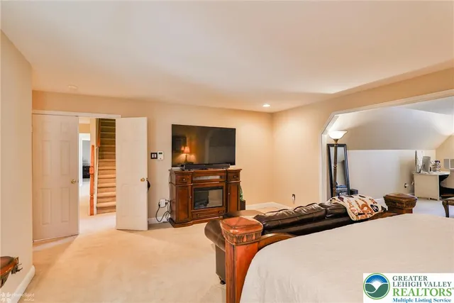 $835,000 | 1991 Autumn Ridge Road, Lower Macungie Township, PA 18062