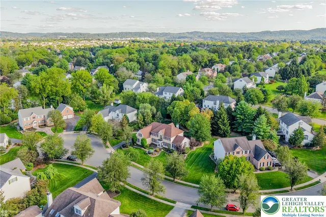 $835,000 | 1991 Autumn Ridge Road, Lower Macungie Township, PA 18062