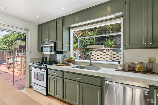 $816,000 | 375 East O Street, Benicia, CA 94510