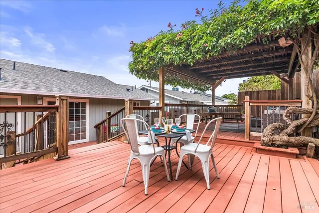 $816,000 | 375 East O Street, Benicia, CA 94510