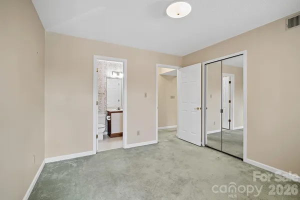 $227,000 | 2604 Vineyard Boulevard, Asheville, NC 28805