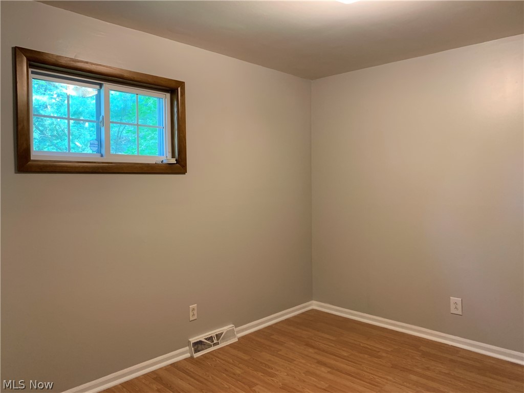5266 Pierce Road Northwest Warren, OH 44481 - Photo 10 of 16 Gallery Image 10