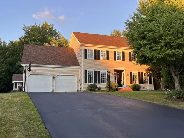 $826,000 | 737 Hanon Drive, Unit 110, Williston, VT 05495